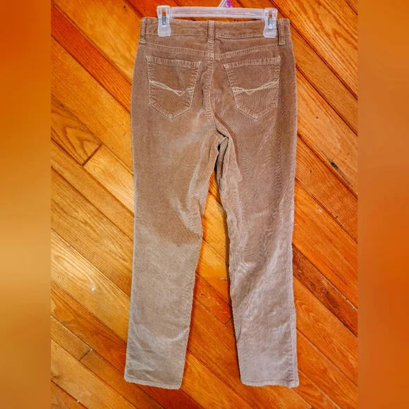 Bandolino Jeans Mandie light brown corduroy straight leg pants missy size 6 - Picture 9 of 13